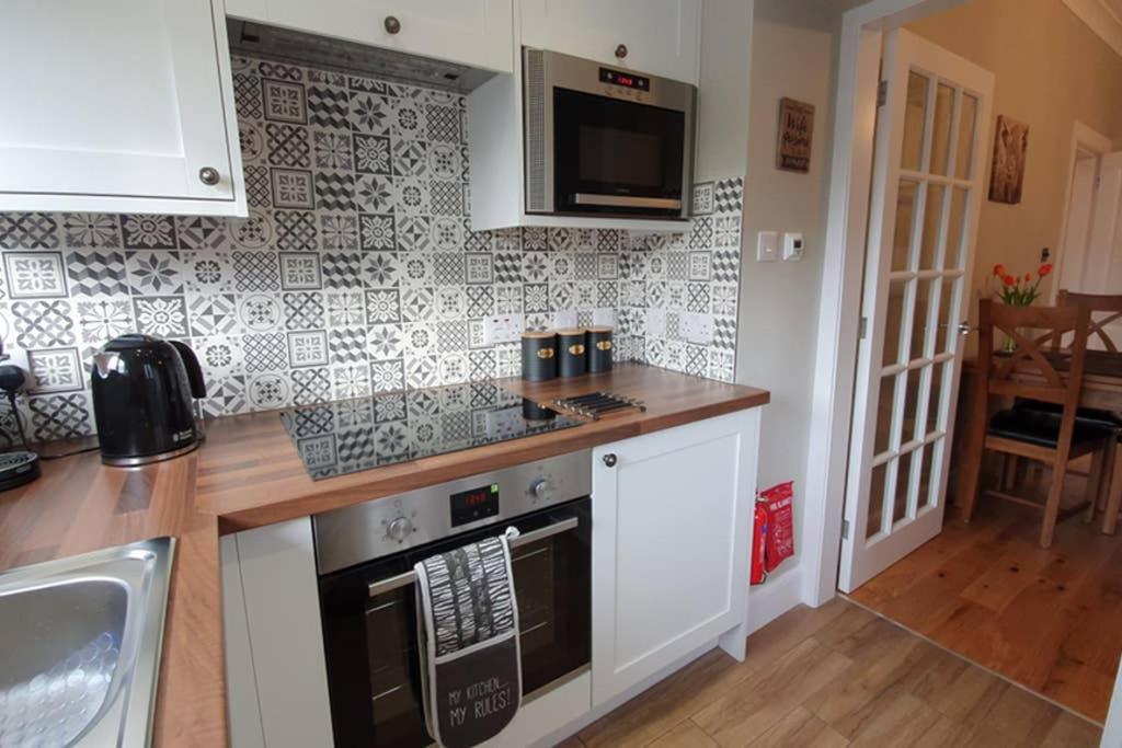 Smart & Stylish Holiday Apartment In The City Centre Inverness Exterior foto